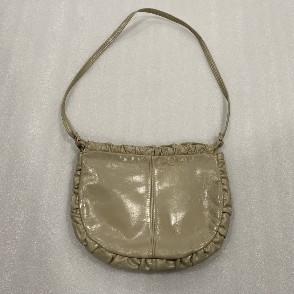Elegant Tan Shoulder Bag